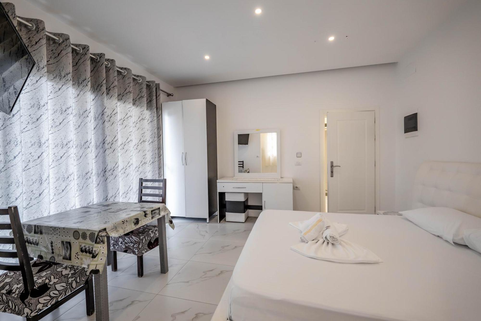 Irdi Aparthotel คซามิล ภายนอก รูปภาพ