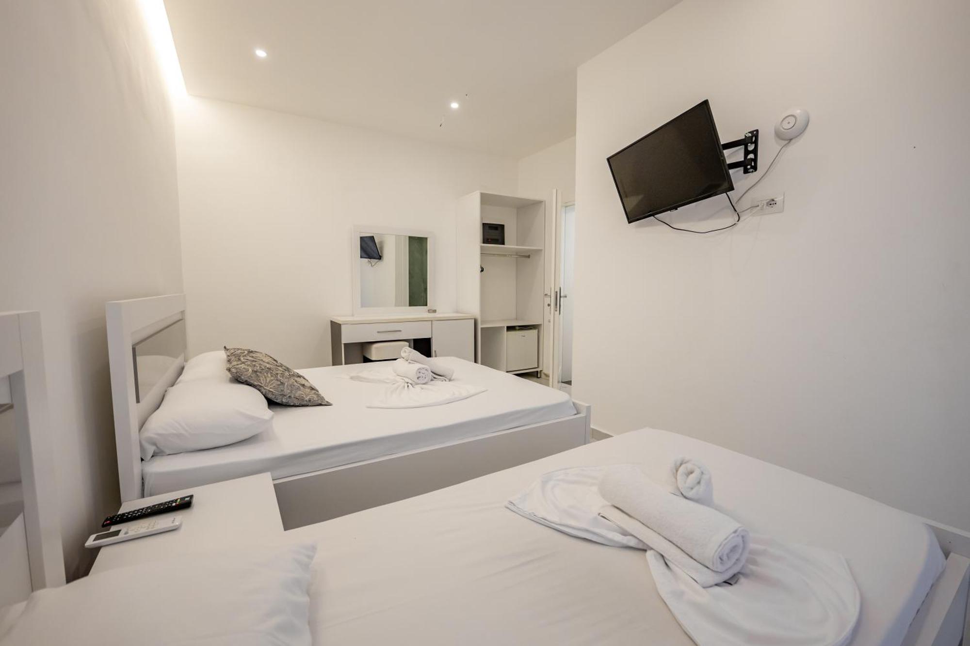 Irdi Aparthotel คซามิล ภายนอก รูปภาพ