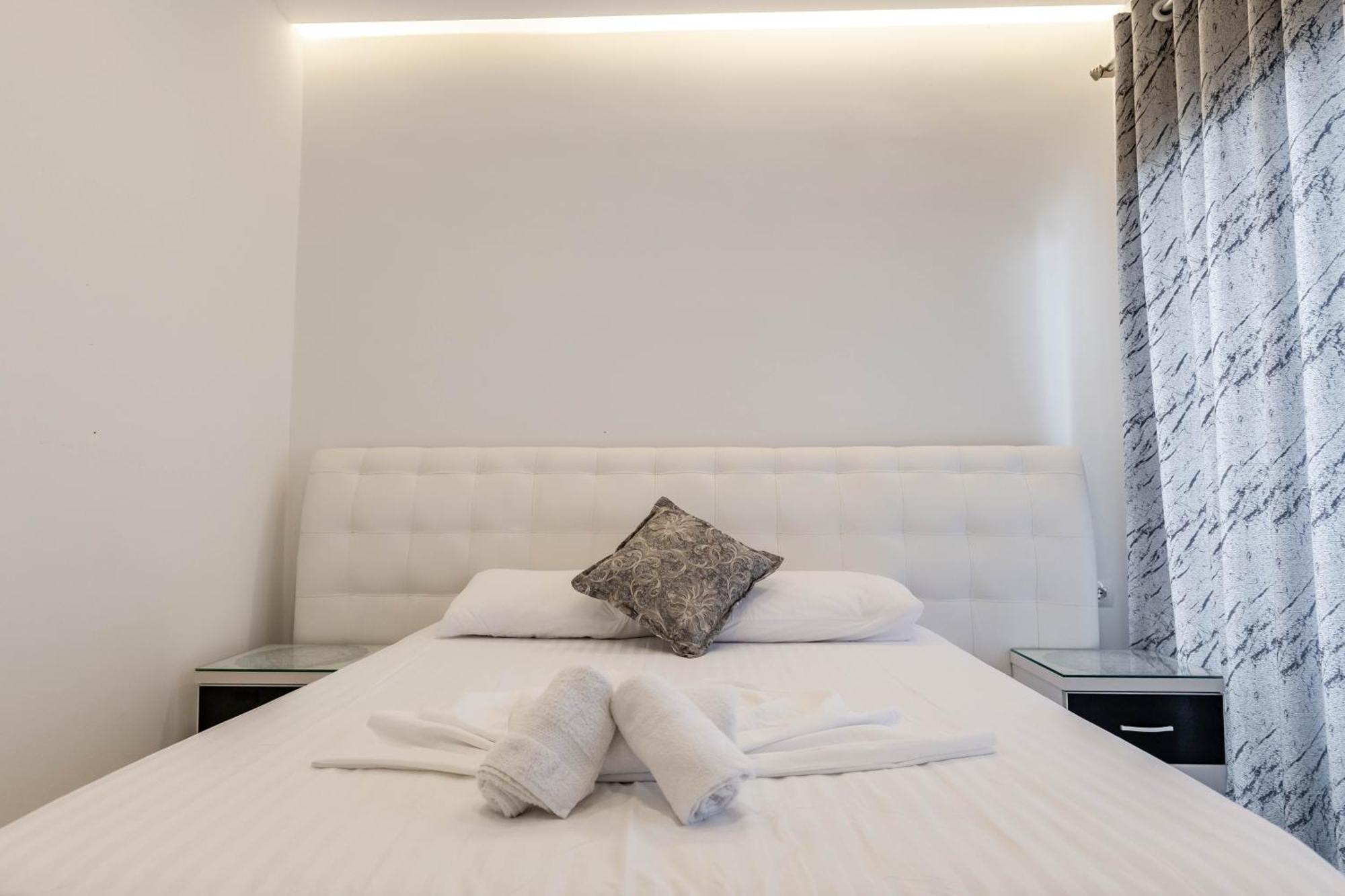 Irdi Aparthotel คซามิล ภายนอก รูปภาพ